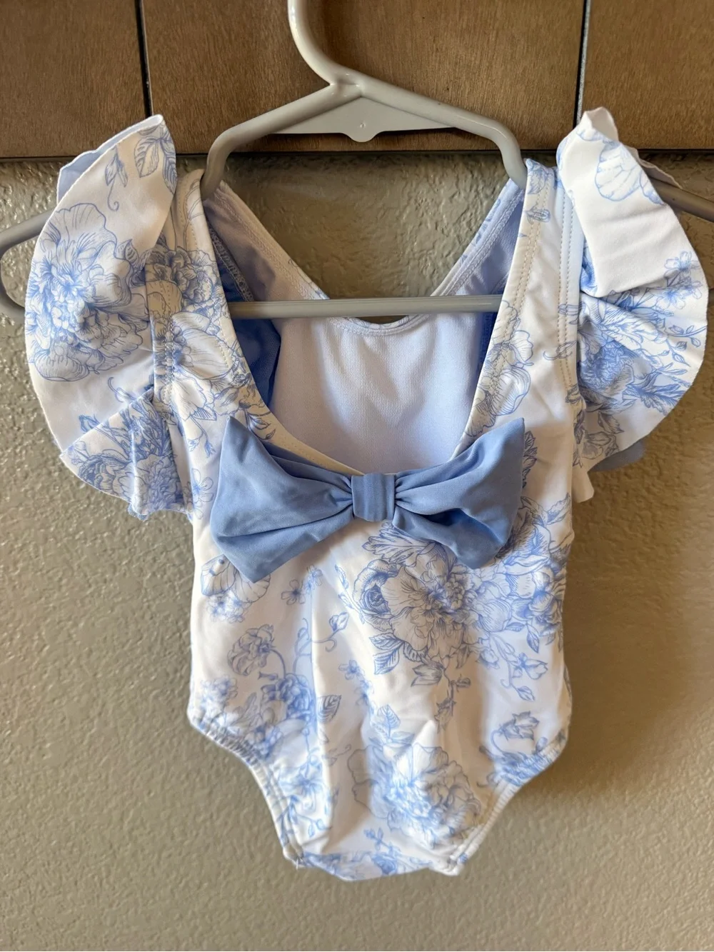Ruffle Butts fabric stretch